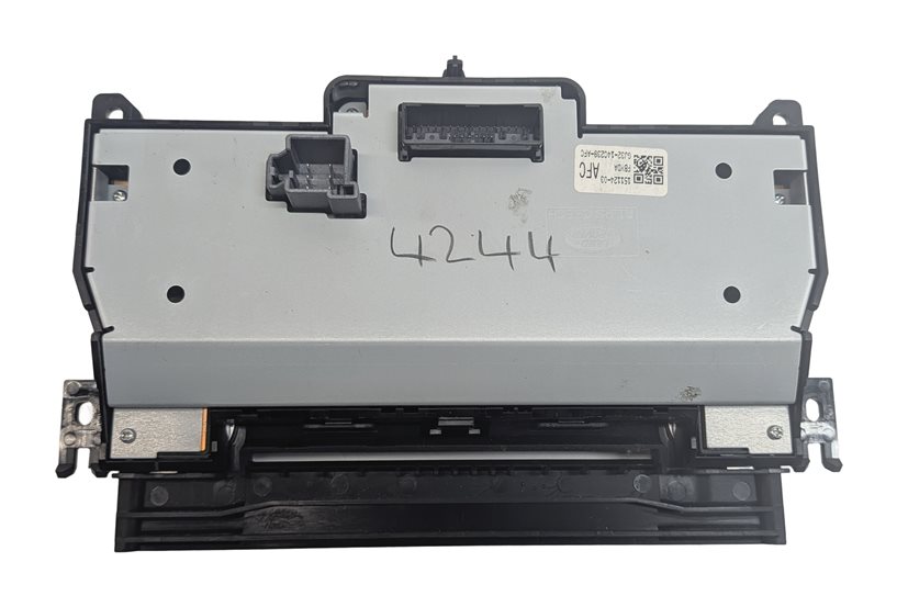 Thumbnail 4: 16-17 EVOQUE L538 A/C CLIMATE CONTROL PANEL HEATED SEATS W/O HEATED WINDSHIELD