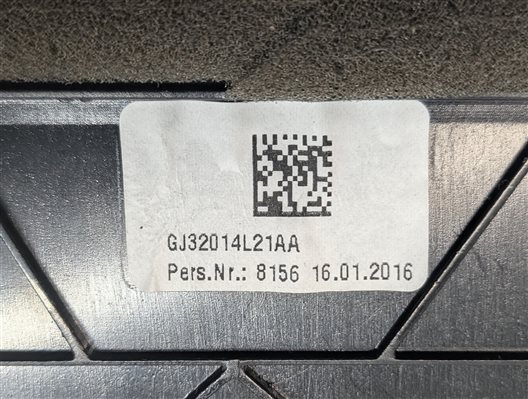 Thumbnail 5: 2016 RANGE ROVER EVOQUE (L538) FRONT CENTER DASH HEAT AIR AC VENT (Black)