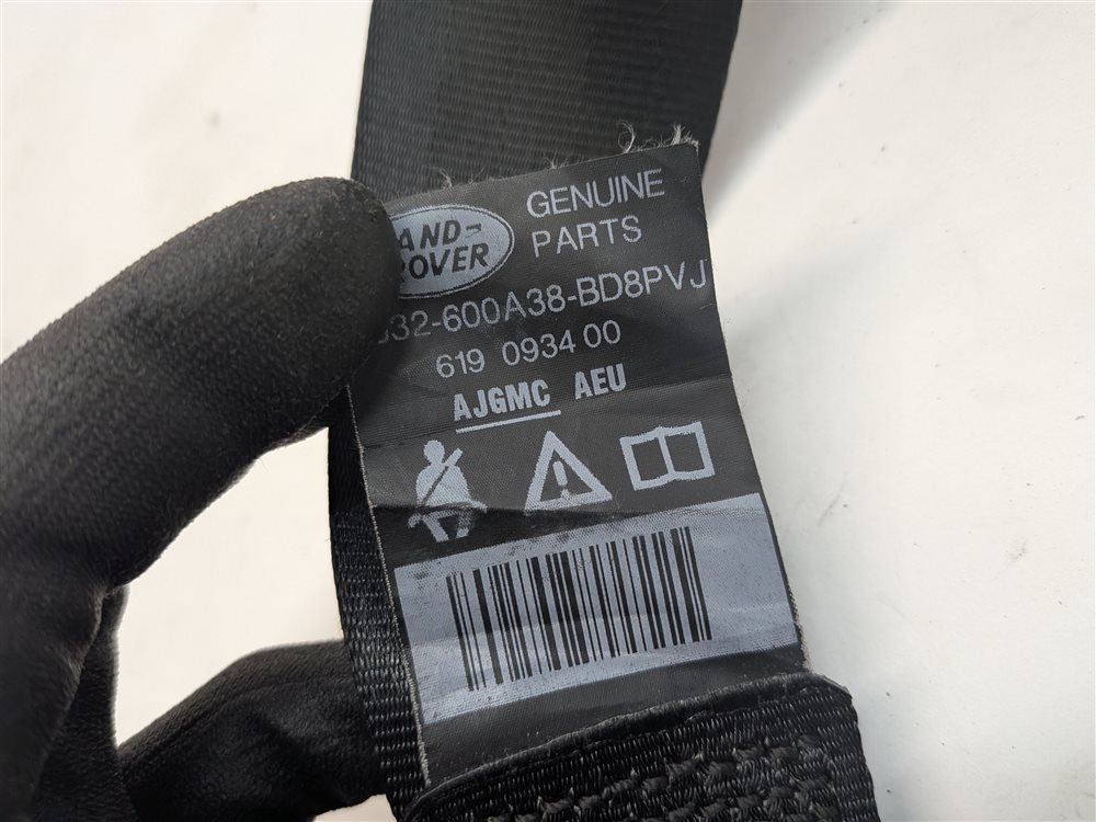 Thumbnail 6: 2016 RANGE ROVER EVOQUE (L538) REAR CENTER SEAT SEATBELT RETRACTOR (Black)