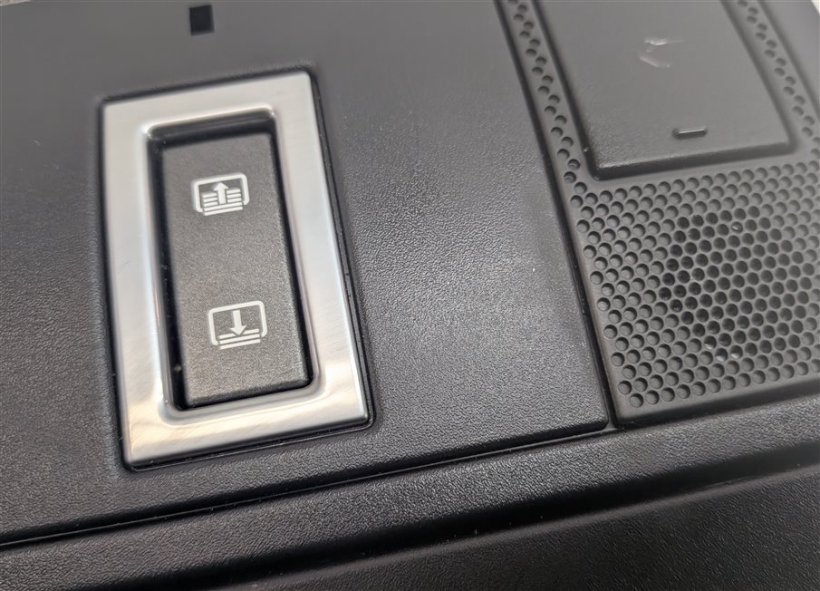 Thumbnail 11: 2016 RANGE ROVER EVOQUE (L538) FRONT ROOF DOME COURTESY MAP LIGHT (Black)