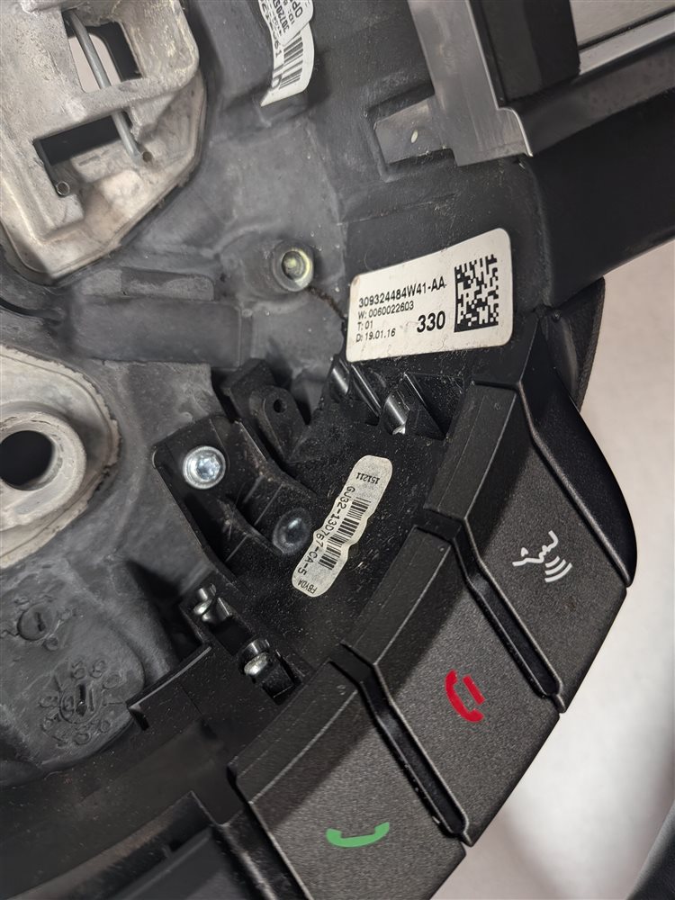 Thumbnail 5: 12-19 RANGE ROVER EVOQUE (L538) DRIVER HEATED SPORT STEERING w/ SWITCH BUTTONS