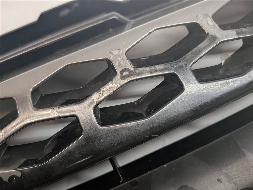 Thumbnail 8: 2016-2019 RANGE ROVER EVOQUE L538 HSE FRONT UPPER GRILLE (White)