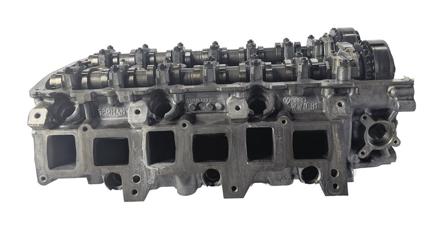 Thumbnail 2: 2013-2014 PORSCHE CAYENNE (958) 3.6L M55.02 VR6 ENGINE CYLINDER HEAD ASSEMBLY