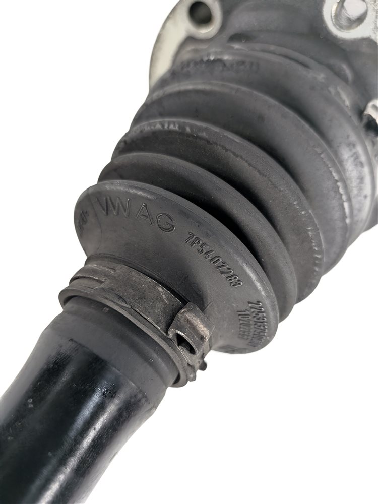 Thumbnail 5: 2015-2018 PORSCHE CAYENNE (958) 3.6L / 4.8L ENGINE - FRONT CV AXLE SHAFT