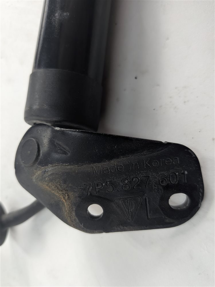 Thumbnail 4: 2014 PORSCHE CAYENNE (958) REAR LEFT & RIGHT TRUNK LIFT LIFTGATE SHOCK STRUT SET