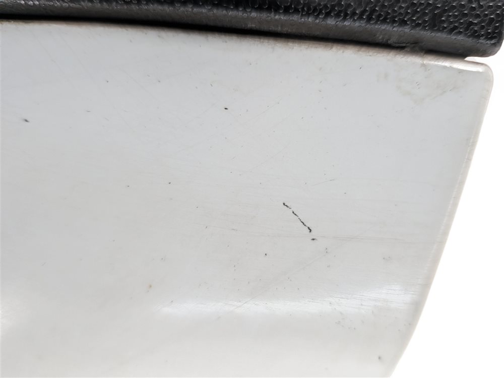 Thumbnail 5: 11-18 PORSCHE CAYENNE (958) FRONT RIGHT PASSENGER FENDER LOWER MOLDING (White)