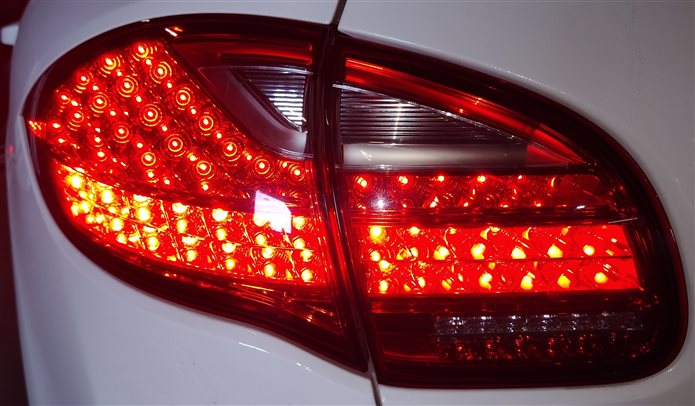 Thumbnail 2: 2011-2014 PORSCHE CAYENNE (958) LEFT DRIVER OUTER TAILLIGHT BRAKE LIGHT LAMP