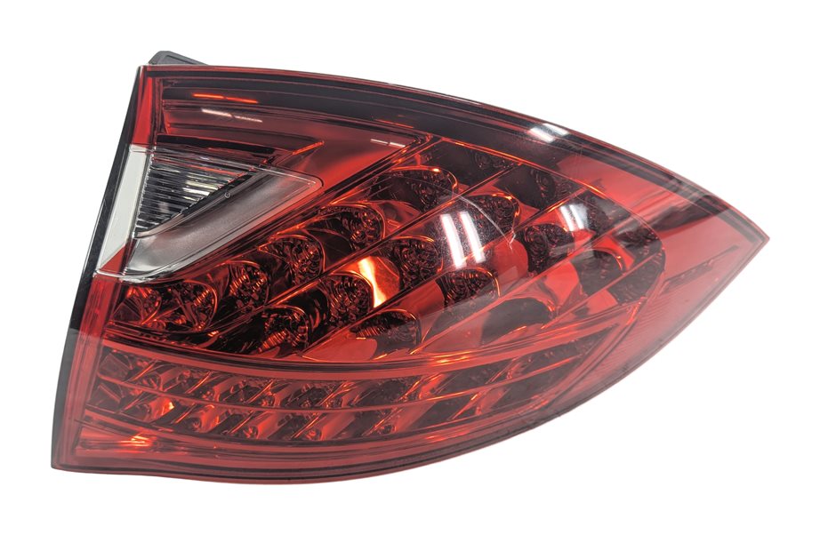 2011-2014 PORSCHE CAYENNE (958) RIGHT PASSENGER OUTER TAILLIGHT BRAKE LIGHT LAMP