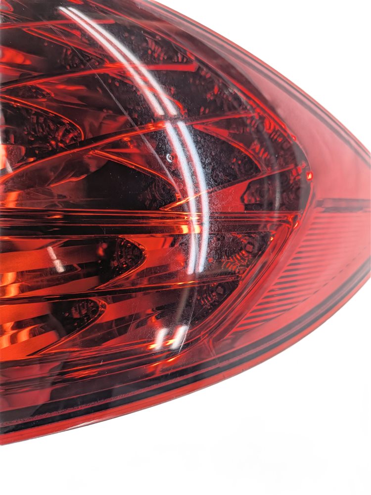 Thumbnail 9: 2011-2014 PORSCHE CAYENNE (958) RIGHT PASSENGER OUTER TAILLIGHT BRAKE LIGHT LAMP