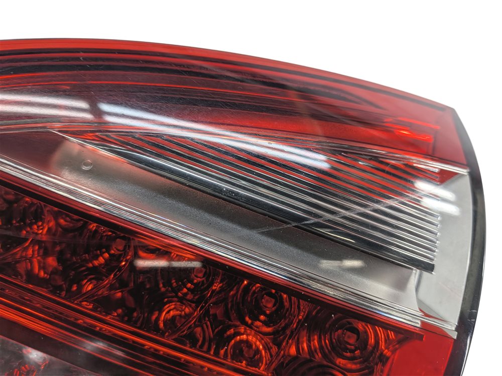 Thumbnail 7: 2011-2014 PORSCHE CAYENNE (958) RIGHT PASSENGER INNER TRUNK TAILLIGHT LIGHT LAMP