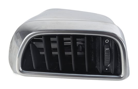 Thumbnail 3: 2013 PORSCHE CAYENNE (958) REAR CENTER CONSOLE RIGHT AIR AC VENT (Black)