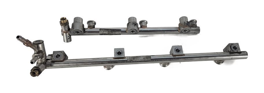 Thumbnail 2: 2013 PORSCHE CAYENNE (958) 3.6L VR6 ENGINE FUEL INJECTION RAIL LEFT/RIGHT SET/2