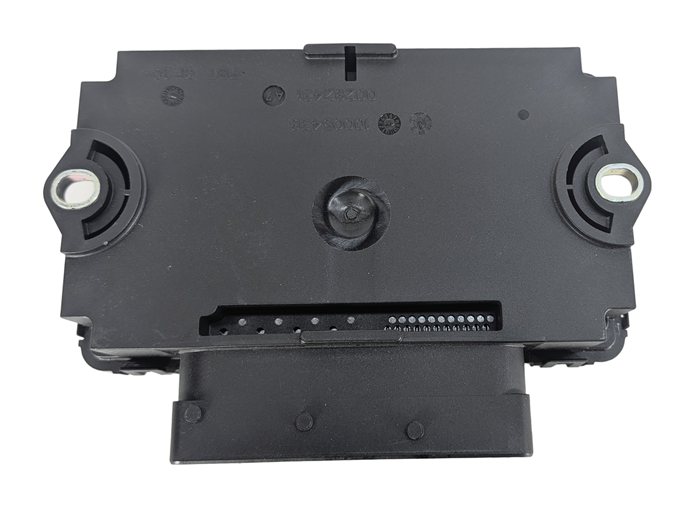 Thumbnail 2: 2013 PORSCHE CAYENNE (958) ELECTRONIC EMERGENCY PARKING BRAKE CONTROL MODULE