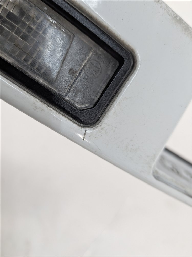 Thumbnail 5: 2013 PORSCHE CAYENNE (958) REAR TAILGATE LICENSE PLATE LIGHT HANDLE (White)