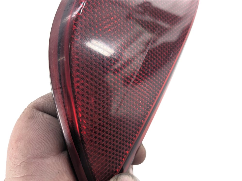 Thumbnail 4: 2013 PORSCHE CAYENNE (958) REAR RIGHT BUMPER REFLECTOR LIGHT MARKER
