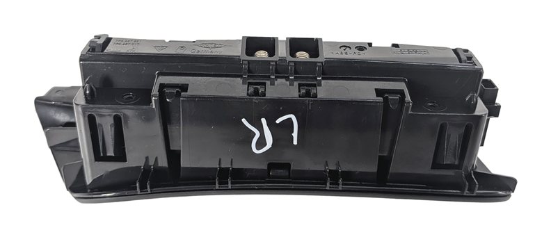 Thumbnail 4: 2013 PORSCHE CAYENNE (958) REAR LEFT DOOR STORAGE COMPARTMENT POCKET TRIM