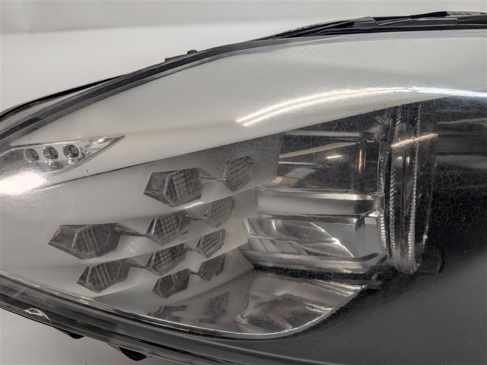 Thumbnail 9: 2011-2013 BMW 528i 535i 550i M5 (F10) RIGHT XENON HID ADAPTIVE HEADLIGHT LAMP