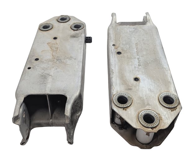 Thumbnail 2: 2011 BMW 535i (F10) FRONT LEFT & RIGHT BUMPER SUPPORT MOUNT GUIDE BRACKET SET/2