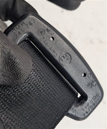 Thumbnail 11: 11-16 BMW 528i 535i 550i M5 (F10) FRONT LEFT DRIVER SEATBELT RETRACTOR (Black)