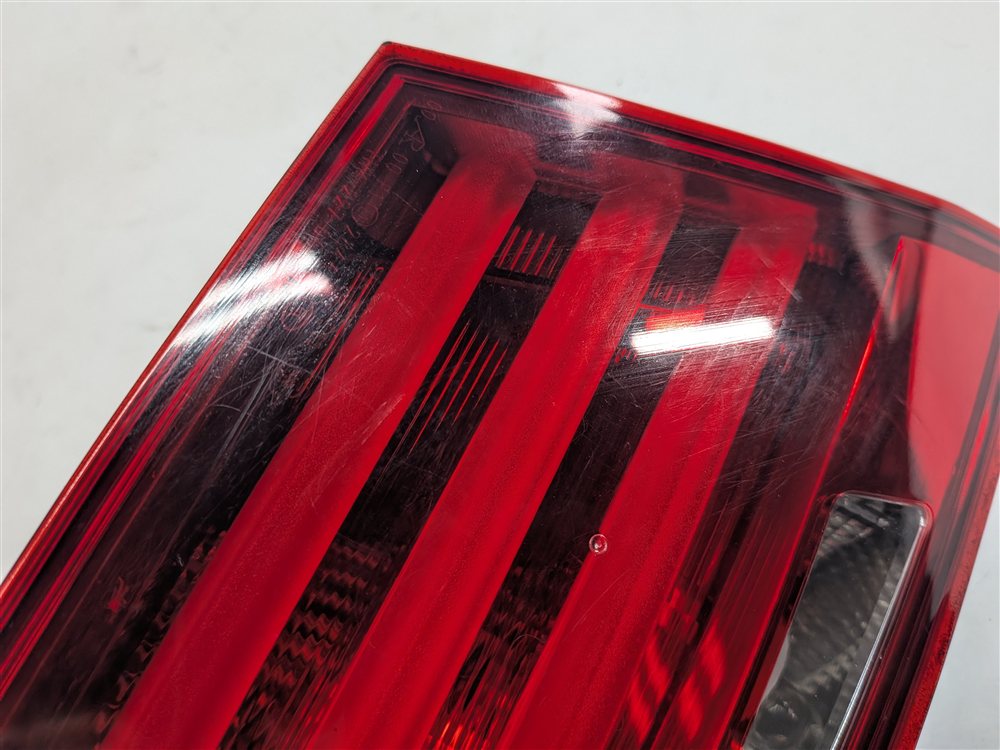 Thumbnail 10: 11-13 BMW 528i 535i 550i M5 (F10) REAR LEFT DRIVER INNER TRUNK TAILLIGHT LAMP