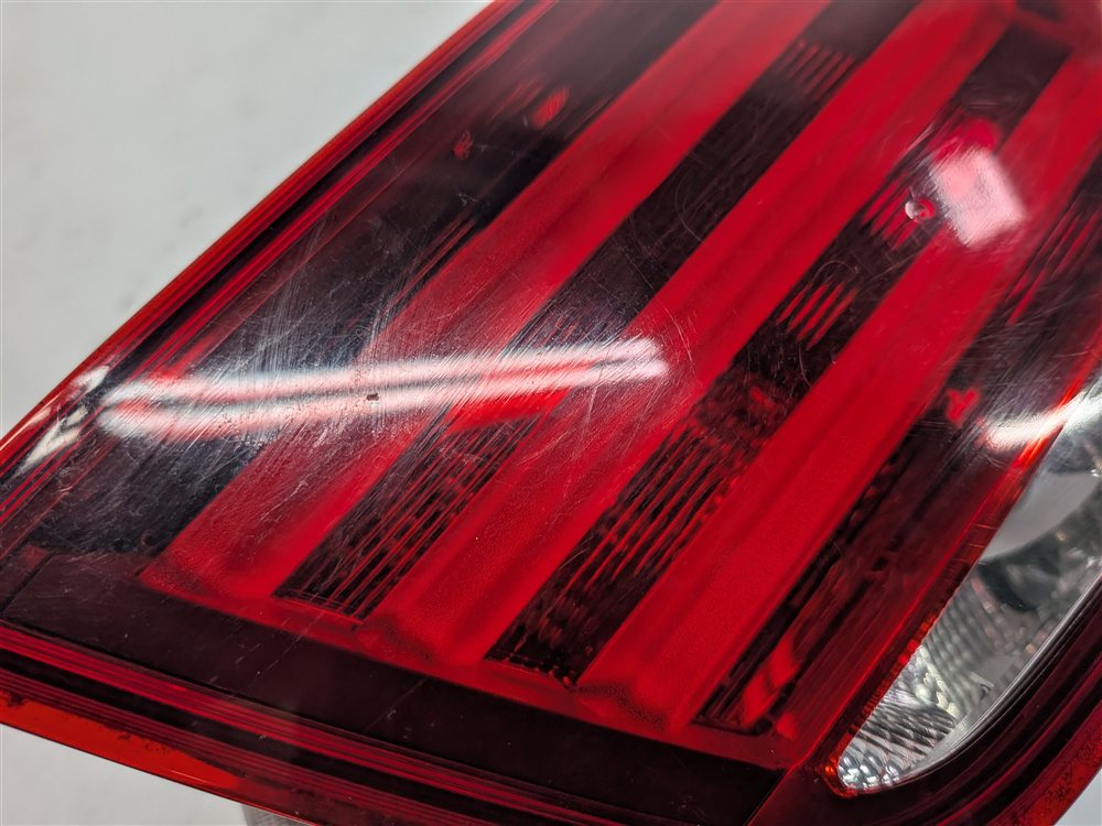 Thumbnail 9: 11-13 BMW 528i 535i 550i M5 (F10) REAR LEFT DRIVER INNER TRUNK TAILLIGHT LAMP