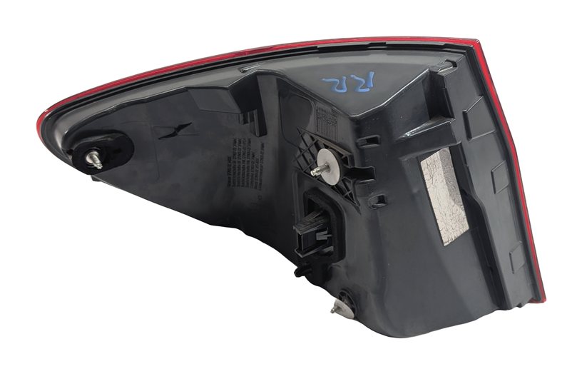 Thumbnail 5: 11-13 BMW 528i 535i 550i M5 (F10) REAR RIGHT PASSENGER OUTER TAILLIGHT LAMP