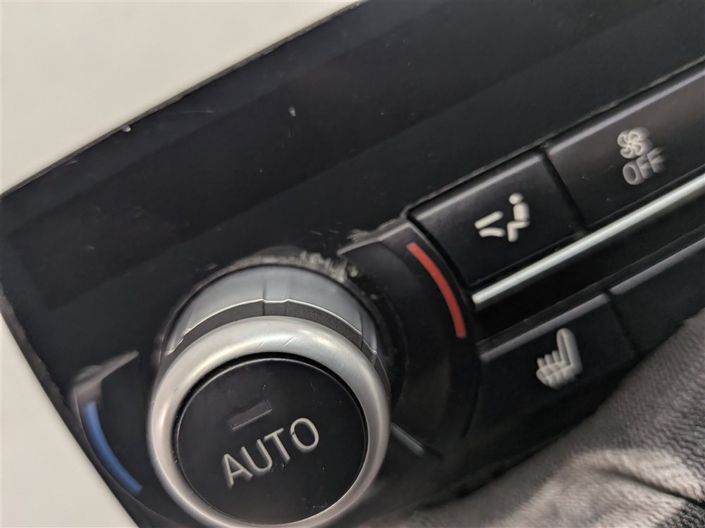 Thumbnail 9: 2010-2019 BMW 528i 535i 550i 740i 750i 760i (F01 F06 F10) REAR TEMPERATURE PANEL