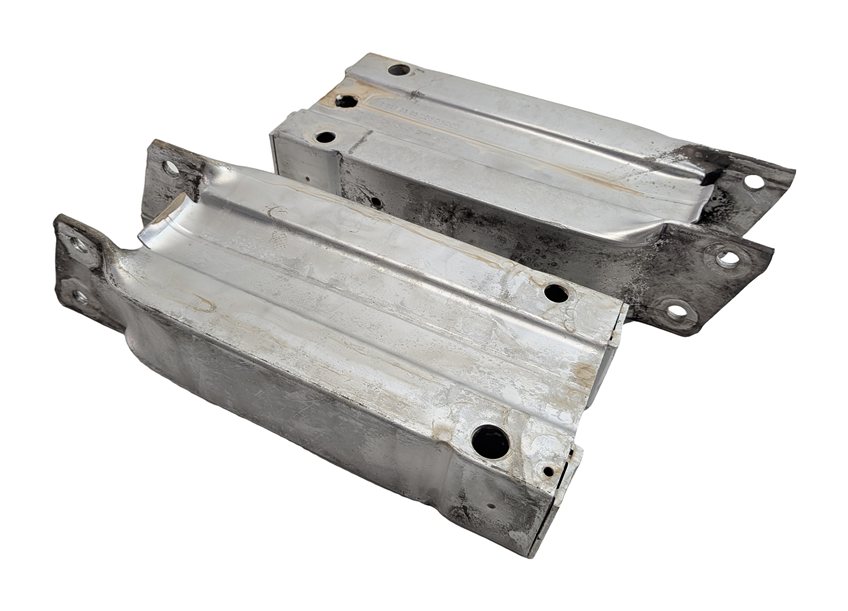 10-18 MERCEDES E300 E350 E400 E550 CLS550 FRONT LEFT/RIGHT BUMPER BRACKET SET/2