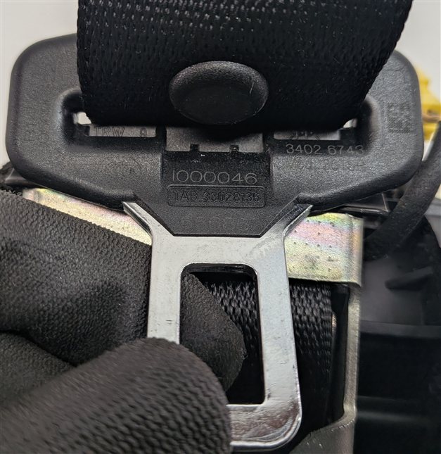 Thumbnail 9: 2012 MERCEDES E350 (W212) REAR RIGHT SEATBELT RETRACTOR (Black)