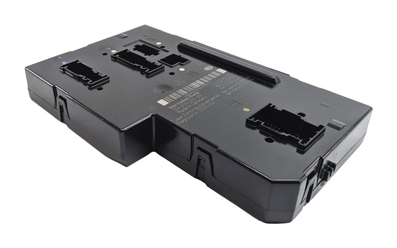 11-12 MERCEDES E350 E550 CLS550 (W212 W218) REAR SIGNAL ACQUISITION MODULE SAM