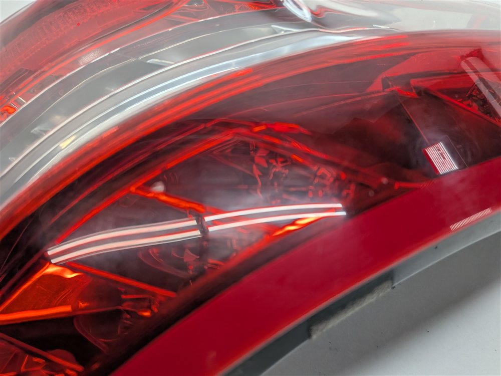 Thumbnail 9: 10-13 MERCEDES E-CLASS (W212) SEDAN LEFT DRIVER REAR TAILLIGHT BRAKE LIGHT LAMP