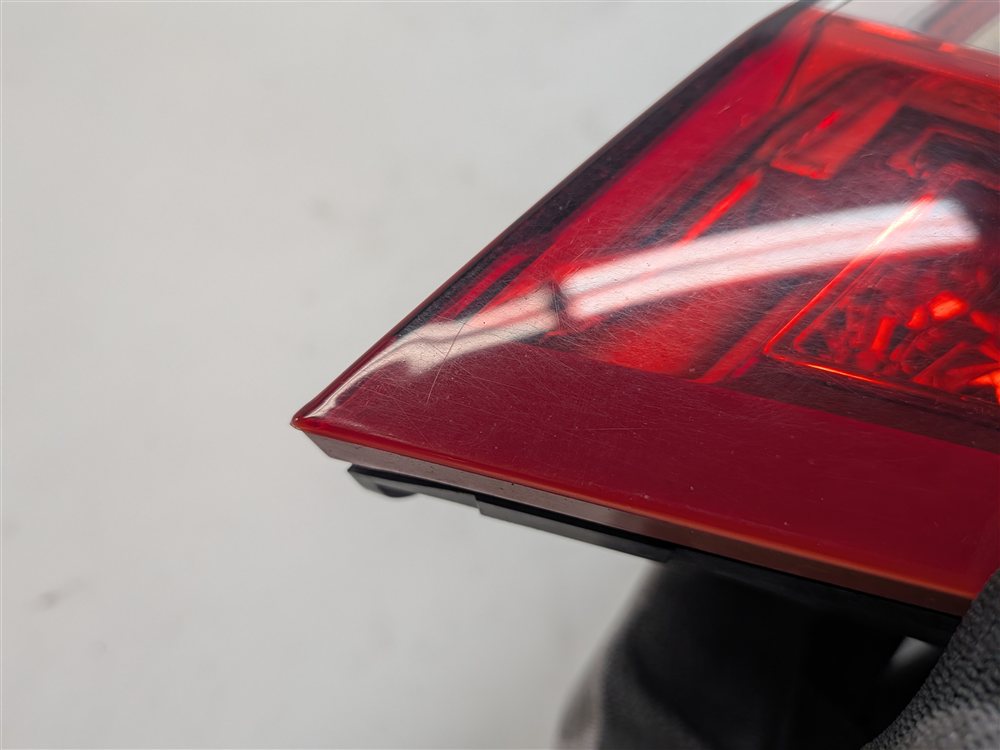 Thumbnail 10: 2010-2013 MERCEDES E300 E350 E400 E550 (W212) RIGHT INNER TAILLIGHT LIGHT LAMP