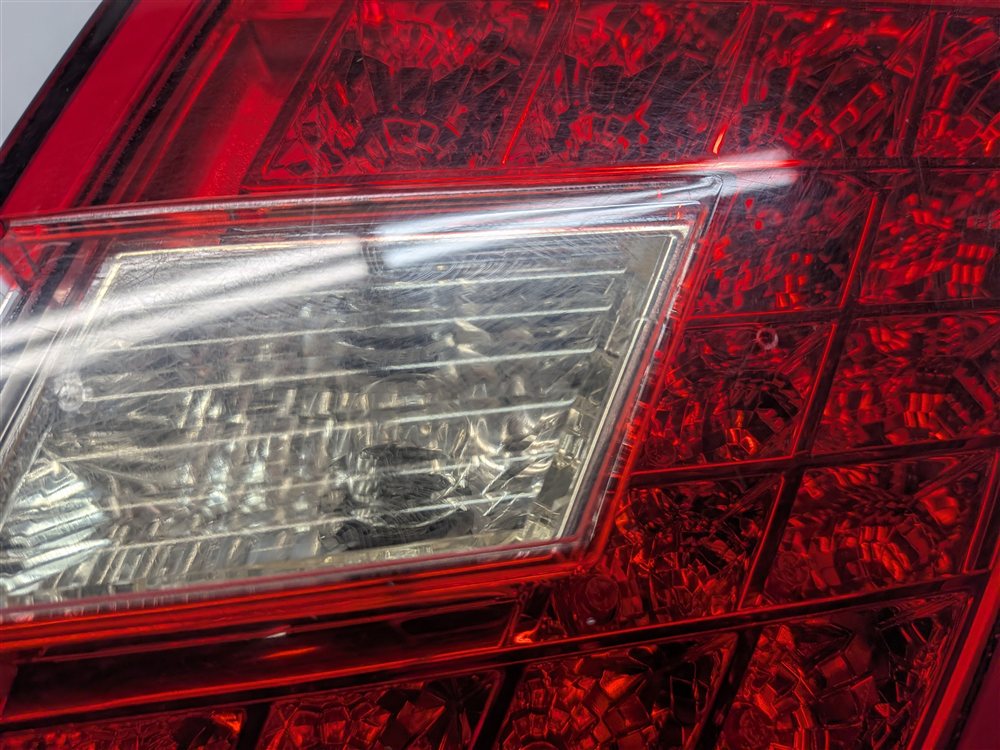Thumbnail 8: 2010-2013 MERCEDES E300 E350 E400 E550 (W212) RIGHT INNER TAILLIGHT LIGHT LAMP