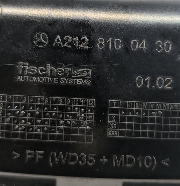 Thumbnail 6: 12-13 MERCEDES E300 E350 E400 E550 (W212) FRONT CENTER CONSOLE ASHTRAY INSERT