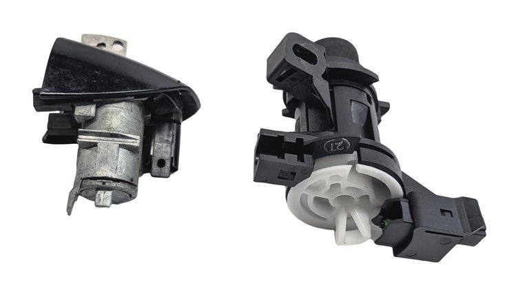 Thumbnail 4: 2012 MERCEDES E350 (W212) FRONT LEFT DRIVER DOOR TRUNK LOCK CYLINDER SET w/ KEY