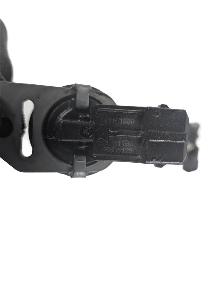 Thumbnail 6: 2013 BMW 650I GRAN COUPE F06 4.4L N63 ENGINE VANOS TIMING SOLENOID SET/2