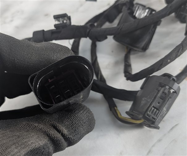 Thumbnail 4: 2013 BMW 650I F06 FRONT PARK ASSIST PDC SENSOR SET (Black)