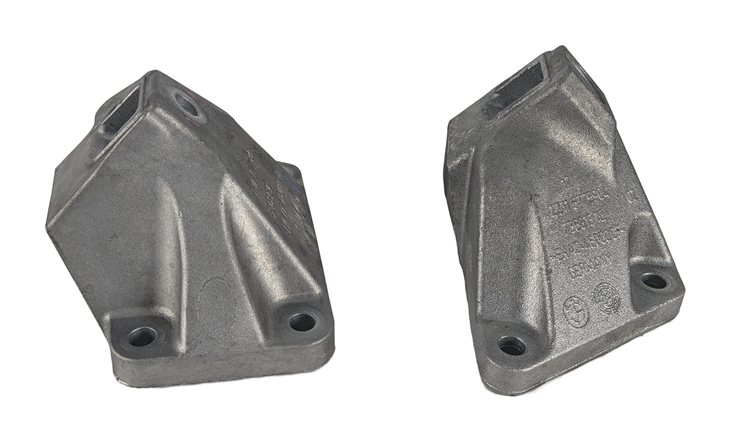 Thumbnail 2: 2013 BMW 650I GRAN COUPE F06 4.4L N63 LEFT/RIGHT ENGINE MOUNT BRACKET SET/2