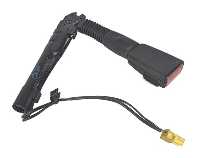 Thumbnail 4: 12-19 BMW 4 6 SERIES M4 M6 F06 F12 F13 F32 RIGHT FRONT SEATBELT RECEIVER (Black)