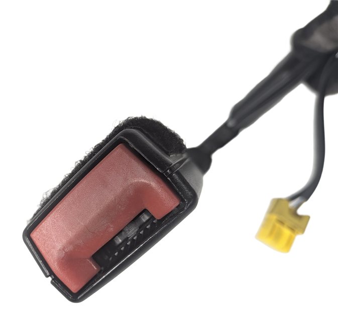 Thumbnail 6: 12-19 BMW 4 6 SERIES M4 M6 F06 F12 F13 F32 RIGHT FRONT SEATBELT RECEIVER (Black)