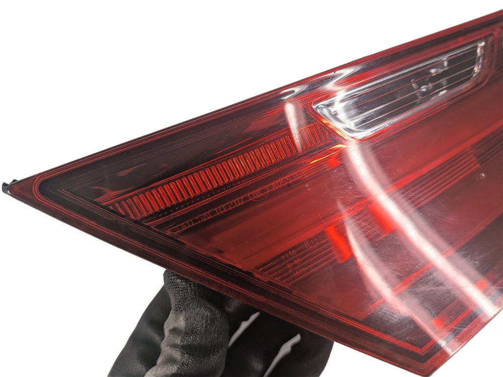 Thumbnail 6: 2012-2019 BMW 640i 650i M6 (F06 F12 F13) LEFT TRUNK INNER TAILLIGHT LIGHT LAMP
