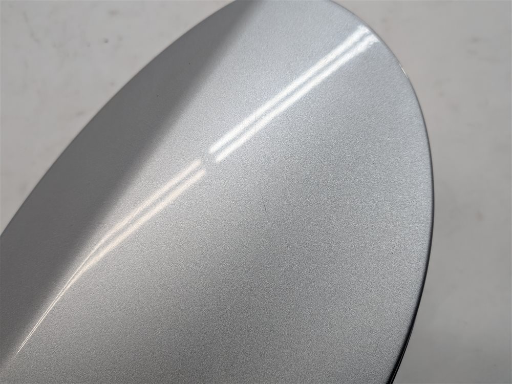 Thumbnail 9: 10-17 MERCEDES E-CLASS (W207) COUPE CONVERTIBLE FUEL TANK DOOR LID TRIM (Silver)