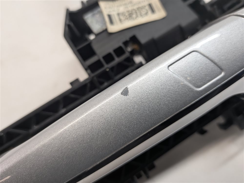 Thumbnail 8: 10-16 CLA E GLK A207 C207 C117 X204 RIGHT FRONT KEYLESS GO DOOR HANDLE (Silver)