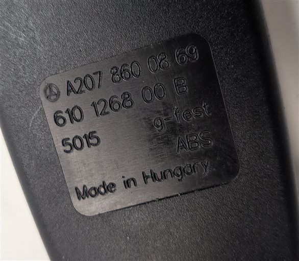 Thumbnail 6: 2016 MERCEDES E400 COUPE (C207) REAR RIGHT SEAT SEATBELT BUCKLE RECEIVER (Black)