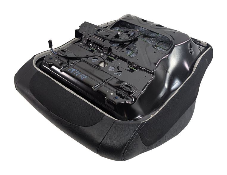 Thumbnail 4: 2016 MERCEDES E400 COUPE (C207) FRONT RIGHT SEAT BOTTOM CUSHION HEATED (Black)