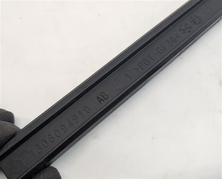 Thumbnail 5: 2016 MERCEDES E400 COUPE (C207) FRONT LEFT DRIVER SEATBELT HANDOVER ARM w/MOTOR