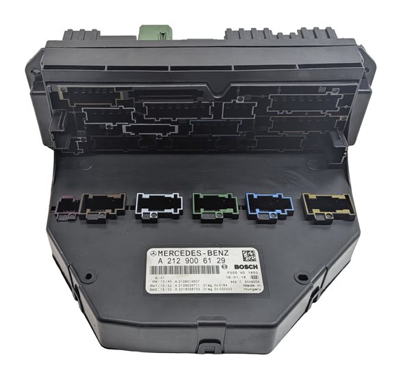 Thumbnail 2: 2016 MERCEDES E400 COUPE (C207) 3.0L FRONT SAM MODULE FUSE BOX RELAY CARRIER