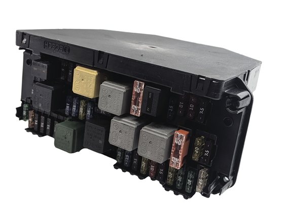 Thumbnail 5: 2016 MERCEDES E400 COUPE (C207) 3.0L FRONT SAM MODULE FUSE BOX RELAY CARRIER