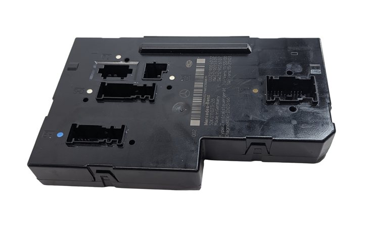 15-18 E CLS CLASS (W212 W218) REAR TRUNK SIGNAL ACQUISITION MODULE SAM FUSE BOX