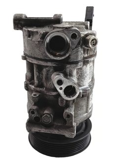 Thumbnail 3: 17-20 AUDI A4 A5 A6 (B9 F5 8W 8WS) 2.0L CYMC TURBO ENGINE A/C COMPRESSOR PUMP